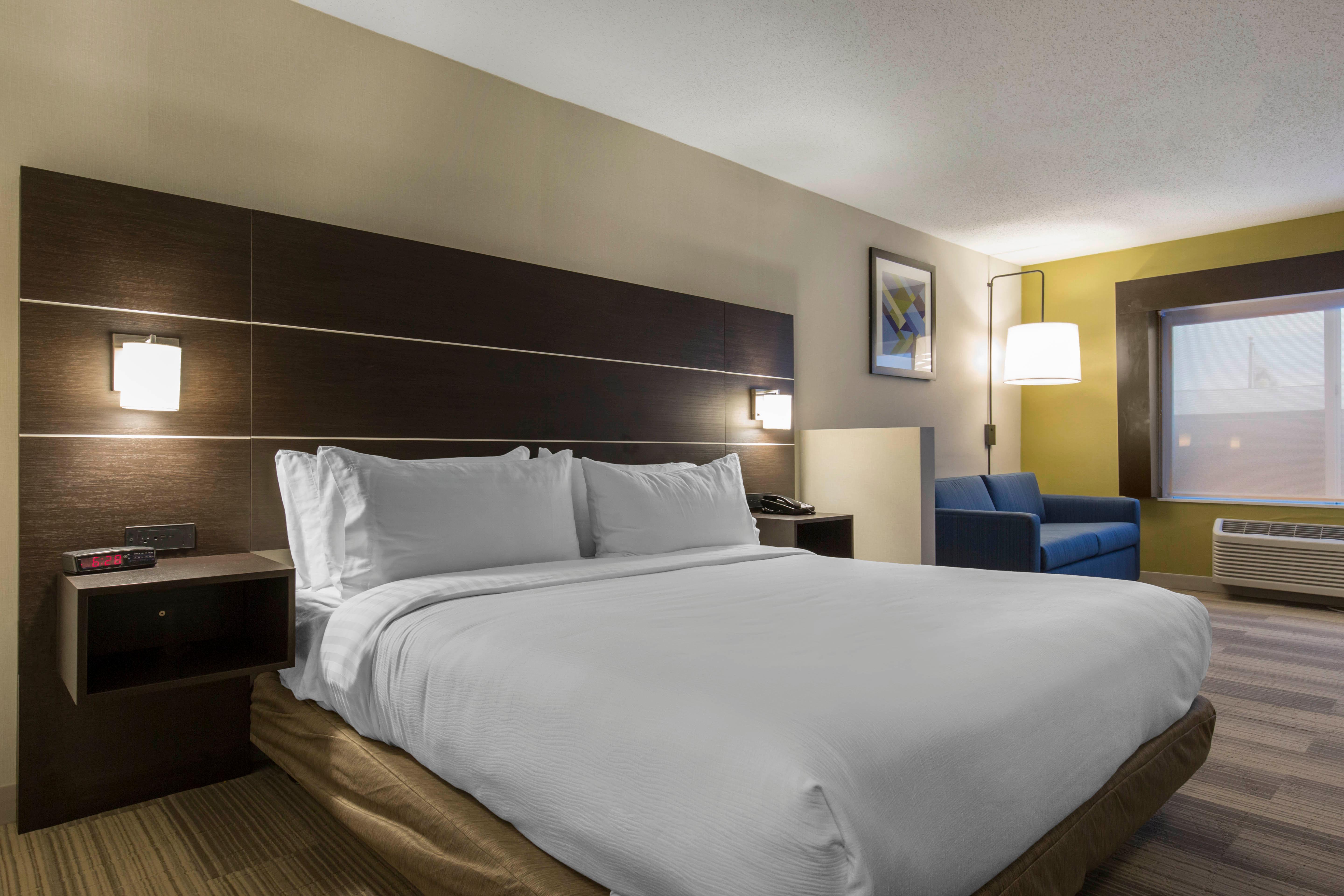 Holiday Inn Express And Suites Chicago West - St Charles By Ihg Saint Charles Buitenkant foto