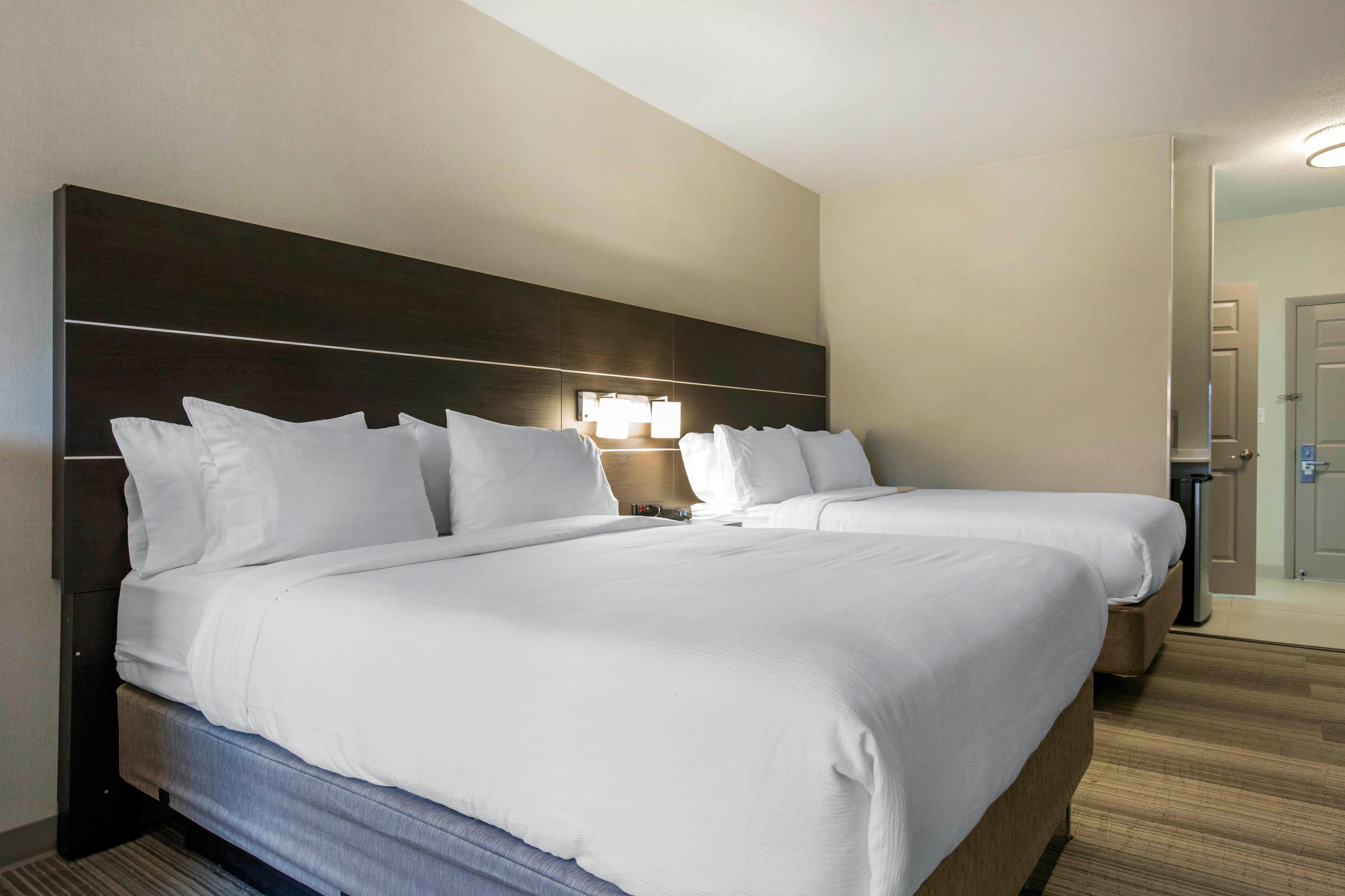 Holiday Inn Express And Suites Chicago West - St Charles, An Ihg Hotel Saint Charles Buitenkant foto