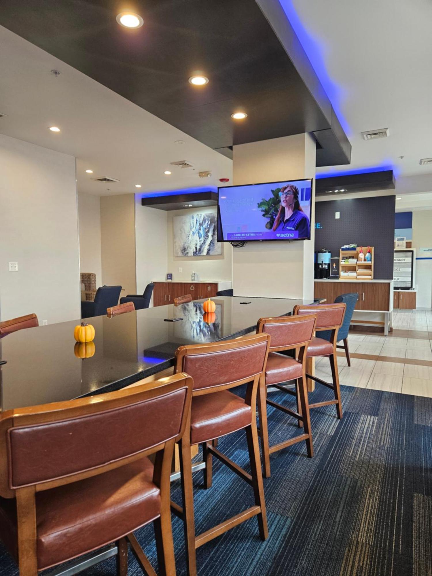Holiday Inn Express And Suites Chicago West - St Charles By Ihg Saint Charles Buitenkant foto